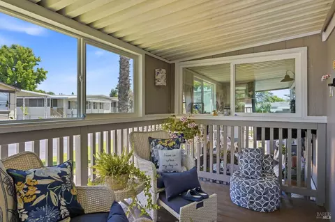703 Sequoia St, Windsor, CA 95492 photo 5