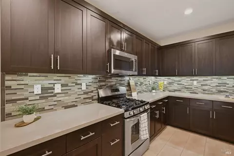 Kitchen - 239 Saffron Ct, Napa, CA 94559 photo 4 of 4