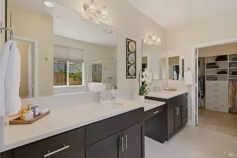 Bath - 239 Saffron Ct, Napa, CA 94559 photo 1 of 2