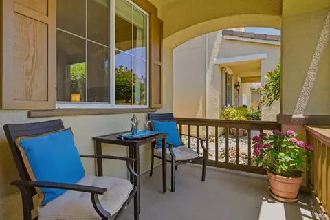 Exterior - 239 Saffron Ct, Napa, CA 94559 photo 4 of 11