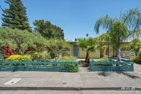 938 Boyd St, Santa Rosa, CA 95407