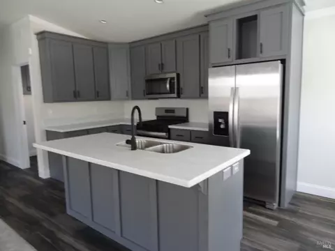 405 W Crystal Dr, Cotati, CA 94931 photo 5