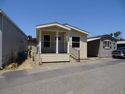 413 Crystal Dr, Cotati, CA 94931