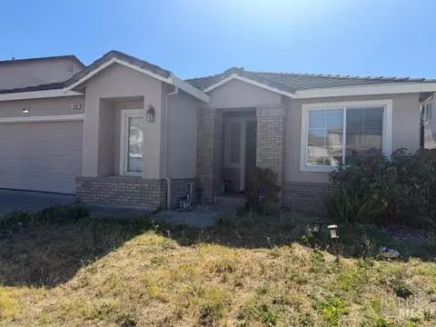 416 Pearce Ct, Suisun City, CA 94585