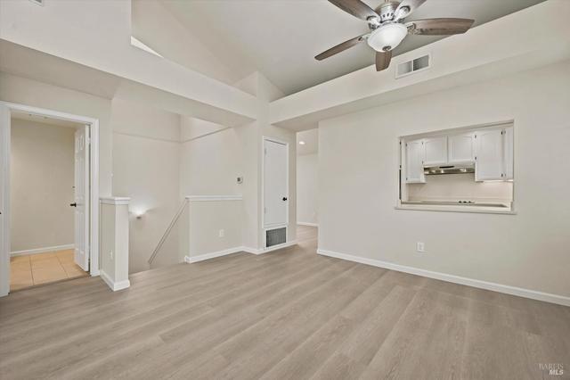 2004 Stonefield Ln, Santa Rosa, CA 95403