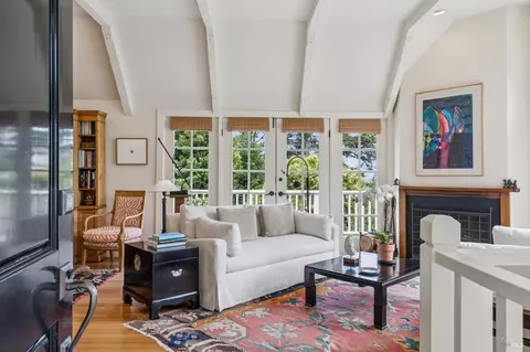 Living - 162 Bayview Dr, Mill Valley, CA 94941 photo 1 of 3