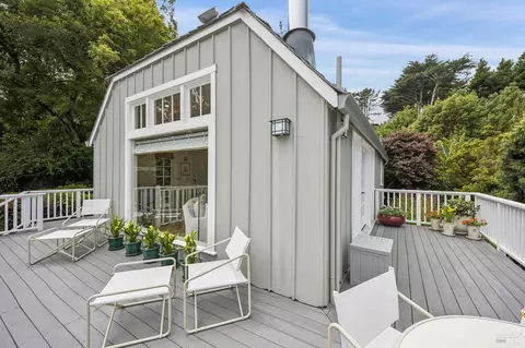Exterior - 162 Bayview Dr, Mill Valley, CA 94941 photo 8 of 13