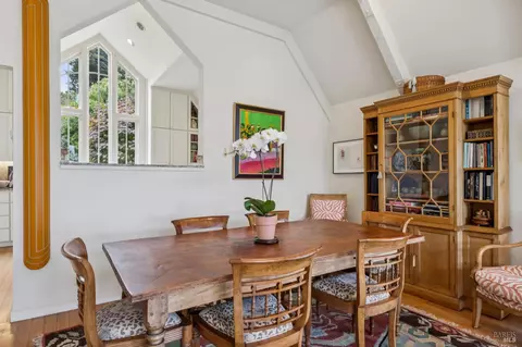 Dining - 162 Bayview Dr, Mill Valley, CA 94941 photo 2 of 3