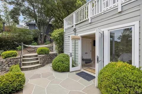 Exterior - 162 Bayview Dr, Mill Valley, CA 94941 photo 12 of 13