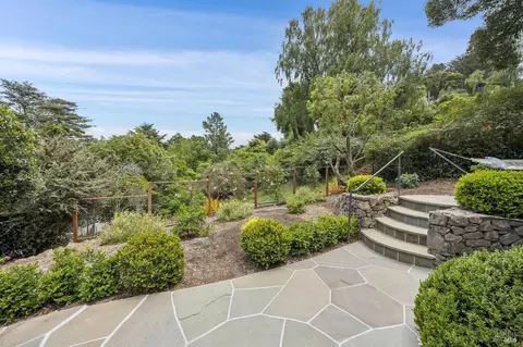 Exterior - 162 Bayview Dr, Mill Valley, CA 94941 photo 11 of 13