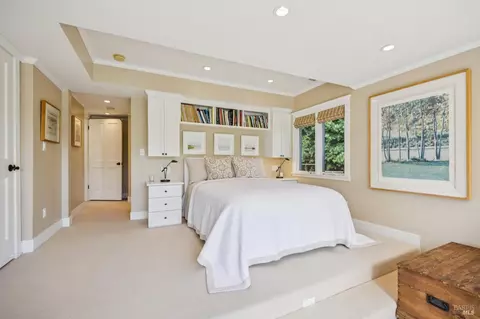 Bedroom - 162 Bayview Dr, Mill Valley, CA 94941 photo 5 of 5