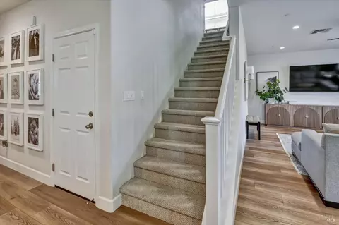 575 W Cherry St, Dixon, CA 95620 photo 13