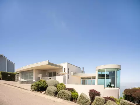 Exterior - 116 Sugarloaf Dr, Tiburon, CA 94920 photo 2 of 4