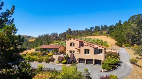 3518 Bloomfield Rd, Sebastopol, CA 95472
