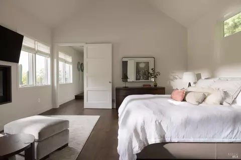 Bedroom - 116 Chase St, Sonoma, CA 95476 photo 2 of 3