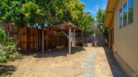 1341 Eisenhower St, Fairfield, CA 94533 photo 33