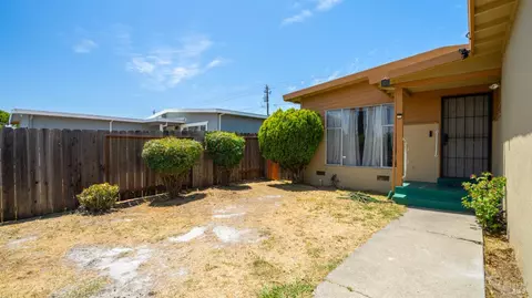 1341 Eisenhower St, Fairfield, CA 94533 photo 5