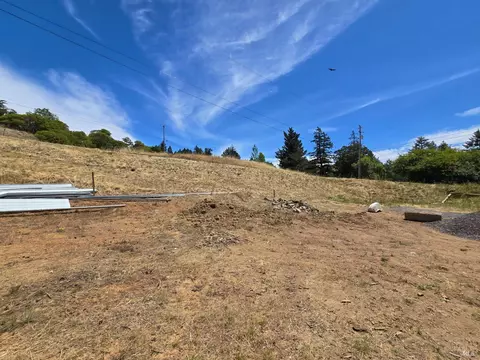 26102 Peacock Rd, Willits, CA 95490 photo 8