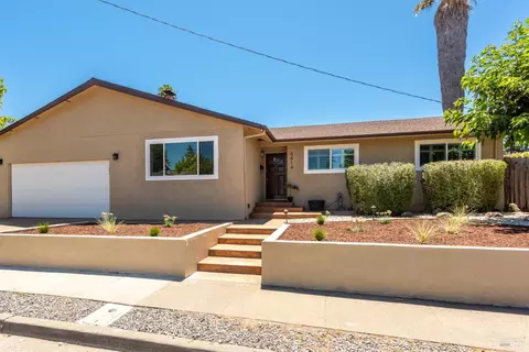 4414 Vine St, Santa Rosa, CA 95409