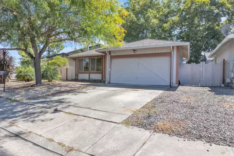 7126 Carillon Ct, Rohnert Park, CA 94928
