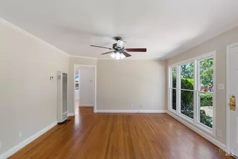 567 Cedar St, Vallejo, CA 94591 photo 3