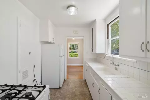 567 Cedar St, Vallejo, CA 94591 photo 8
