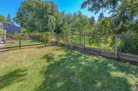 Exterior - 832-834 3rd St W, Sonoma, CA 95476 photo 10 of 13