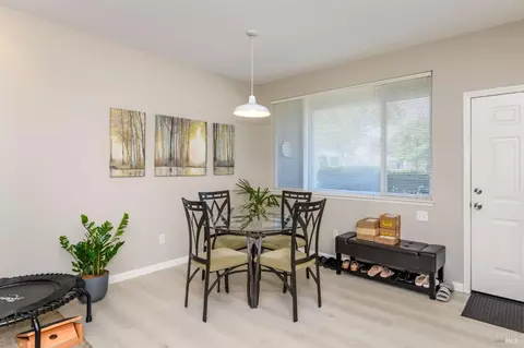 Dining - 832-834 3rd St W, Sonoma, CA 95476 photo 2 of 2