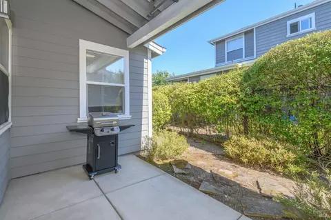 Exterior - 832-834 3rd St W, Sonoma, CA 95476 photo 9 of 13