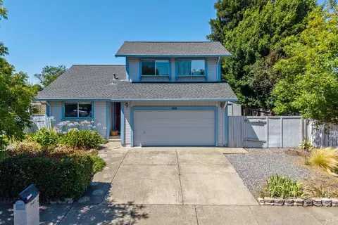 660 Capps Ln, Ukiah, CA 95482 photo 1