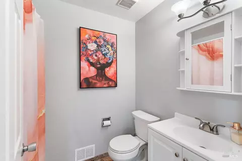 Bath - 143 Royal Ct, Vallejo, CA 94591 photo 1 of 8