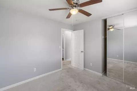 Bedroom - 143 Royal Ct, Vallejo, CA 94591 photo 2 of 8