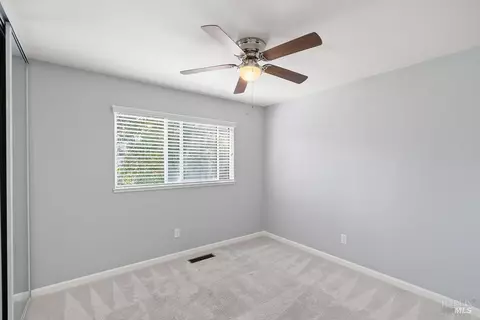 Bedroom - 143 Royal Ct, Vallejo, CA 94591 photo 1 of 8