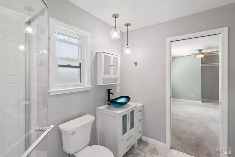 Bath - 143 Royal Ct, Vallejo, CA 94591 photo 7 of 8