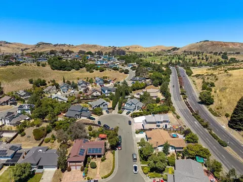 View/Area - 143 Royal Ct, Vallejo, CA 94591 photo 1 of 4