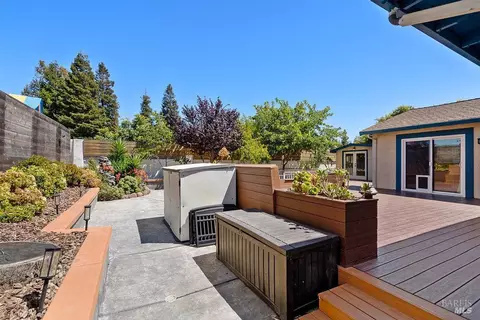 Exterior - 143 Royal Ct, Vallejo, CA 94591 photo 12 of 15