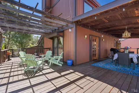Exterior - 26807 Oak Knoll Ter, Cloverdale, CA 95425 photo 4 of 6