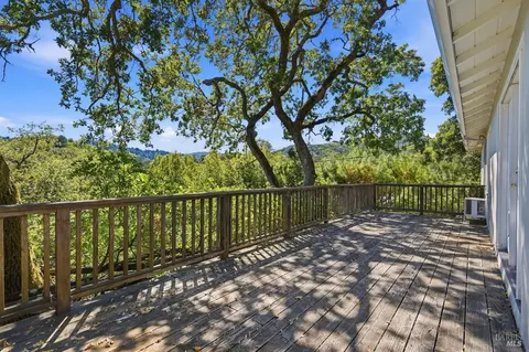 34 Hillside Dr, Fairfax, CA 94930 photo 3