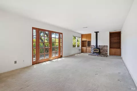 34 Hillside Dr, Fairfax, CA 94930 photo 9