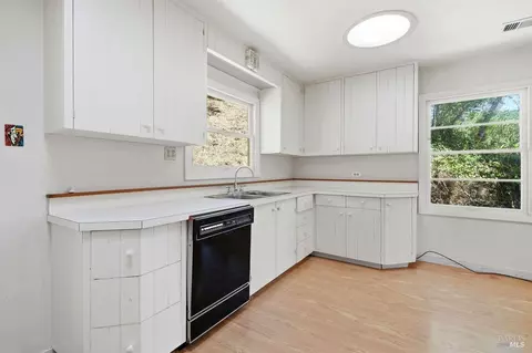 34 Hillside Dr, Fairfax, CA 94930 photo 18