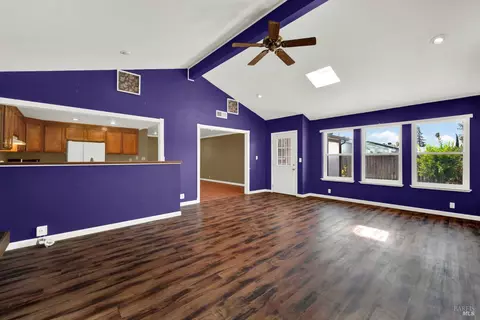 Living - 2247 Older Pl, Fairfield, CA 94533 photo 12 of 15