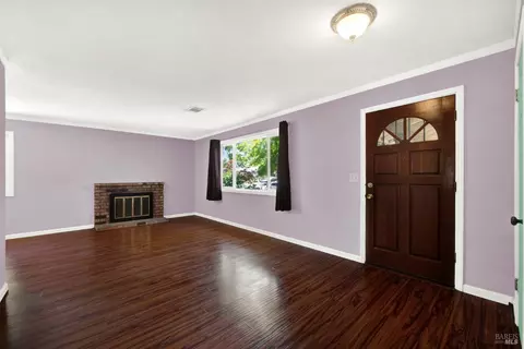 Living - 2247 Older Pl, Fairfield, CA 94533 photo 4 of 15