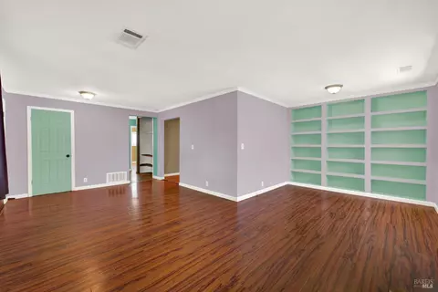 Living - 2247 Older Pl, Fairfield, CA 94533 photo 6 of 15