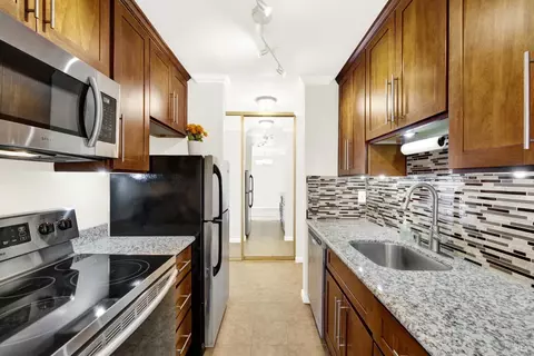 Kitchen - 4081 Clayton Rd #228, Concord, CA 94521 photo 1 of 7