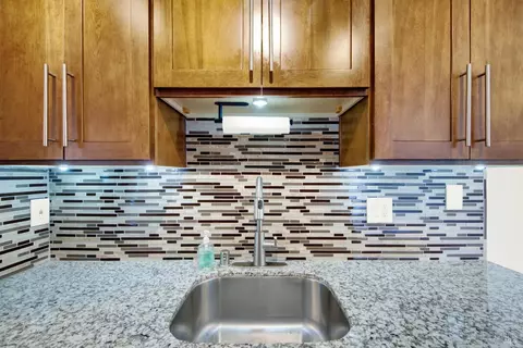 Kitchen - 4081 Clayton Rd #228, Concord, CA 94521 photo 4 of 7