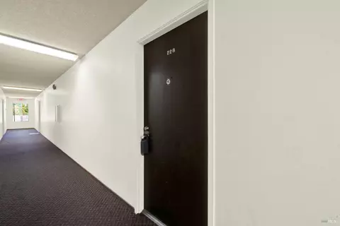 Entry Way - 4081 Clayton Rd #228, Concord, CA 94521 photo 2 of 2