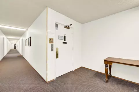 Entry Way - 4081 Clayton Rd #228, Concord, CA 94521 photo 1 of 2