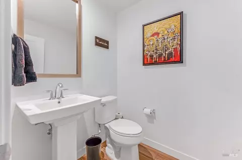 218 Johnson St, Windsor, CA 95492 photo 11