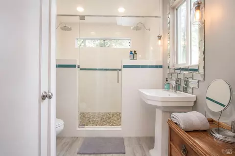 Bath - 9079 Middle Ter, Monte Rio, CA 95462 photo 2 of 2