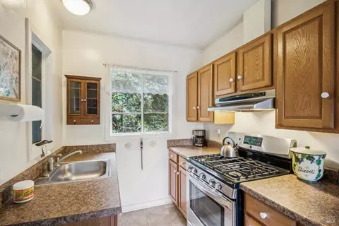 Kitchen - 440 Panoramic Hwy, Mill Valley, CA 94941 photo 1 of 1